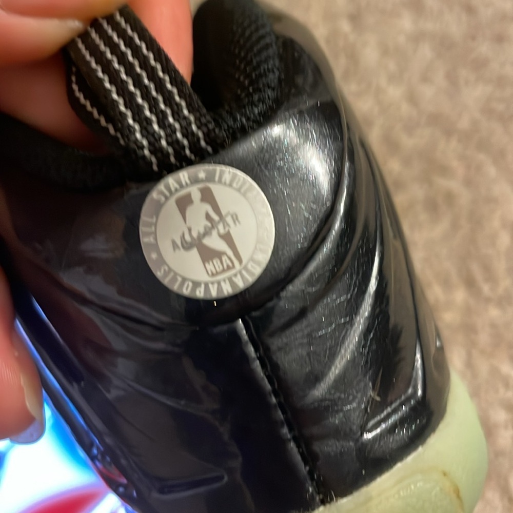 Nike - Picture 6 of 7